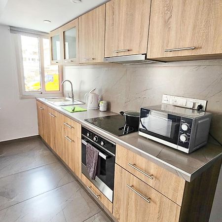 Eviathe Apartments Ларнака Екстериор снимка
