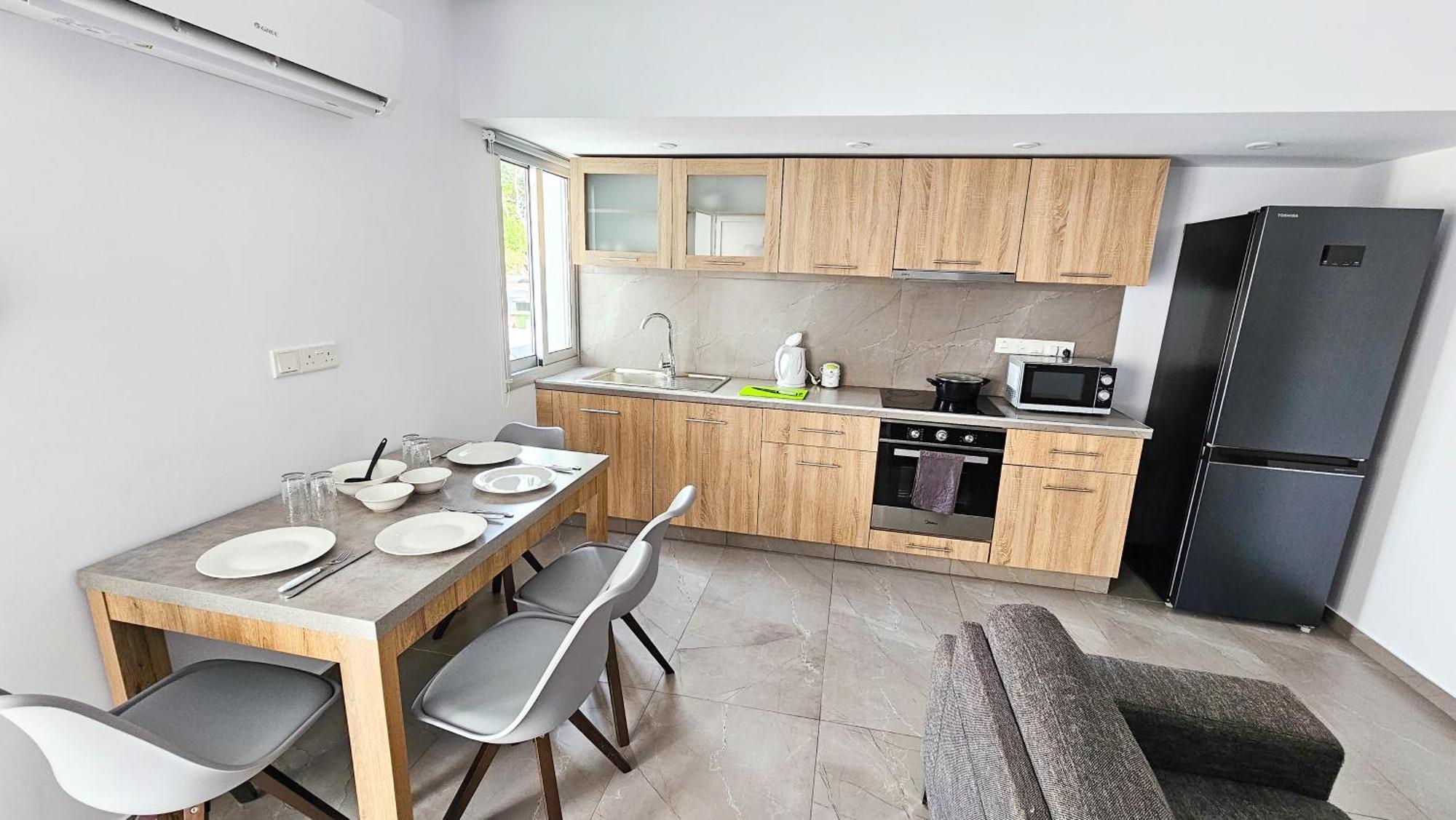 Eviathe Apartments Ларнака Екстериор снимка