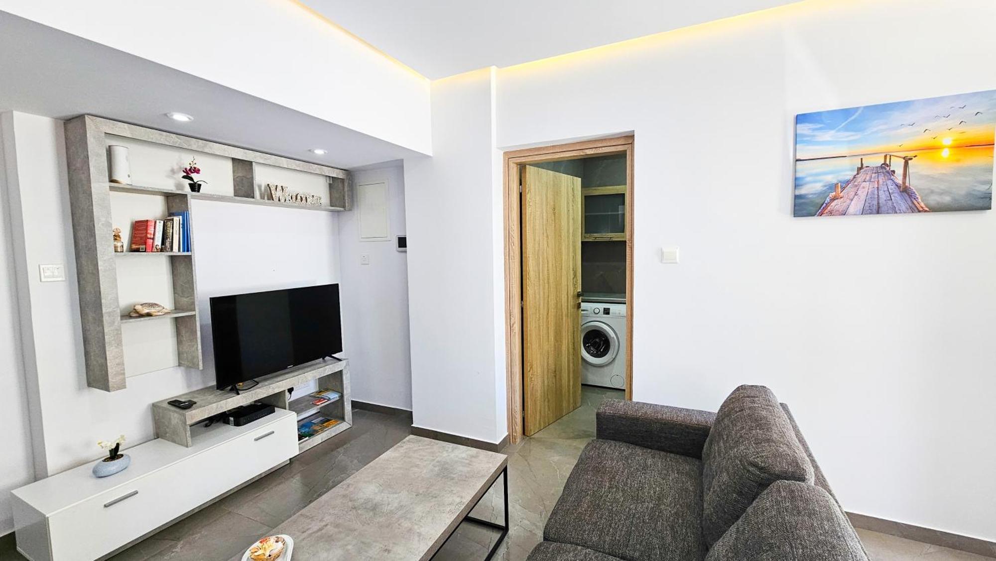 Eviathe Apartments Ларнака Екстериор снимка